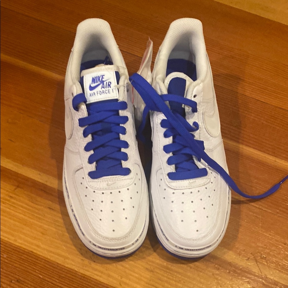 Nike Air Force 1  n uninterrupted Men’s 6.5 White and Blue Sneakers